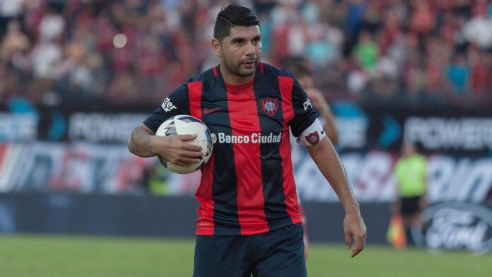 Bloquearon la salida del país a Néstor Ortigoza por incumplir con la manutención de sus hijos