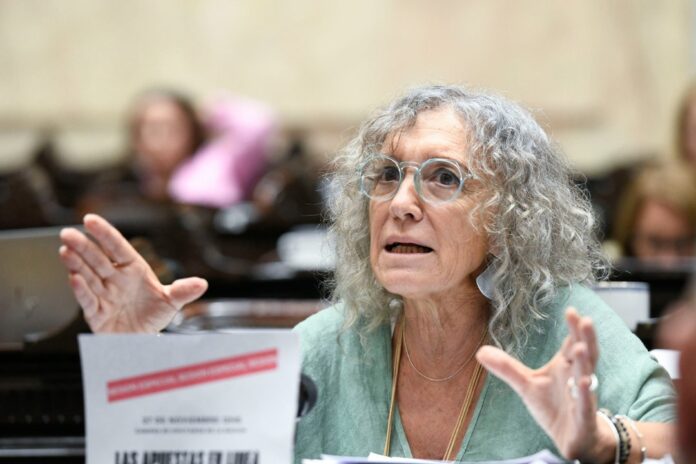 Pese al desinterés del Gobierno y de las provincias, la CC‑ARI insiste en dar el debate sobre la ciberludopatía