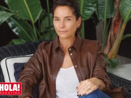 María Conorti. Diseñadora de zapatos top e íntima amiga de Juliana Awada, posa con Cala, su hija de 15 años