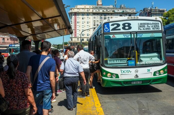 Cuáles son las líneas de colectivos que tendrán servicio reducido este miércoles