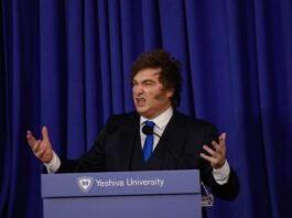 Javier Milei volvió a la carga contra la prensa y retroalimentó insultos y descalificaciones de sus seguidores