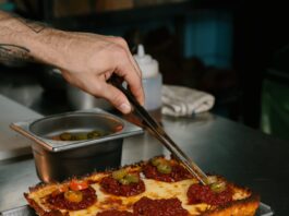 Pizza Detroit con cerveza libre, locro con vino y un pop-up de pesca