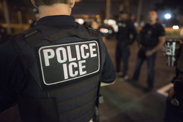 Confirmado por el ICE en Florida: arrestan a hija de un general cubano por estatus ilegal en la visa