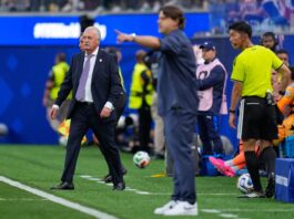 La euforia de Mauricio Pochettino y la resignación de Gustavo Alfaro tras el 4-1 de Estados Unidos a Paraguay