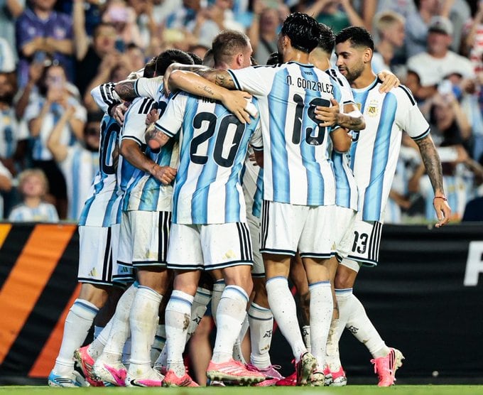 Qué radios transmiten el partido de la Selección Argentina en vivo