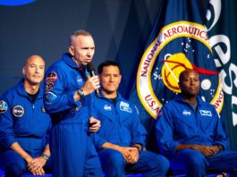 Quién es Randy “Komrade” Brenisk, el astronauta con más de 30 horas de caminatas espaciales que comandará Artemis III