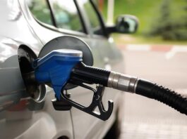 El Gobierno volvió a postergar parcialmente los aumentos de los impuestos a los combustibles