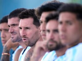 La selección argentina llegó a Nueva Jersey tras un inconveniente climático que retrasó su vuelo y ya piensa en España