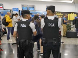 Policías aeroportuarios argentinos están aprendiendo hebreo ante la llegada de los vuelos que conectarán con Tel Aviv