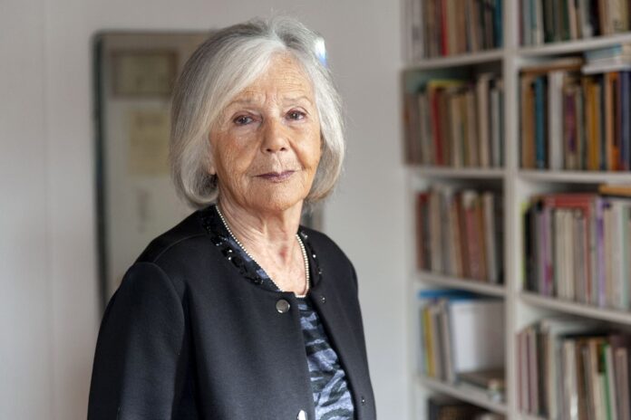 Una revista cultural publicó el libreto inédito “2017″, de Beatriz Sarlo, ambientado en una sociedad tecnocrática totalitaria