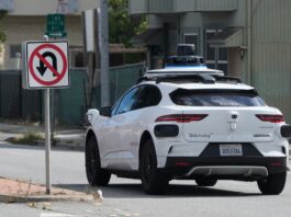 Cómo funcionan los autos autónomos que “se manejan solos” y fueron habilitados por el Gobierno