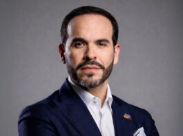 De la Espriella juró como presidente de Colombia