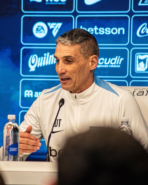 Vojvoda, sobre la clasificación de Racing en la Copa Argentina: “Quiero al club unido; los resultados van a llegar”