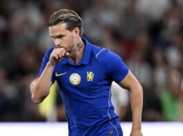 Chelsea pagó cerca de 100 millones para ficharlo, lo suspendieron por doping y volvió a jugar después de dos años
