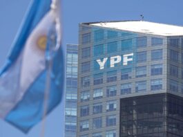 Qué es el split de acciones de YPF y cómo impactará en los inversores