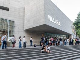 Cómo ir al Malba en transporte público y auto