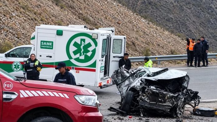 Una mujer murió tras desbarrancar 80 metros en la Cuesta de Lipán, Jujuy