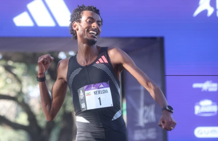 El etíope Yomif Kejelcha rompió el récord mundial en la Media Maratón de Buenos Aires