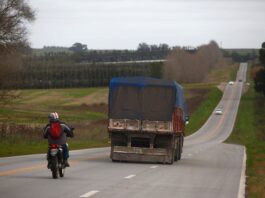 El Gobierno recaudó $1,5 billón para rutas y obras viales, ejecutó apenas una cuarta parte y colocó más de $1 billón en plazos fijos y títulos públicos