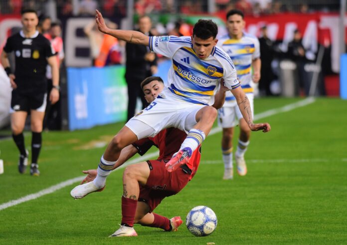Boca no escapa de su ciclotimia: le hicieron otro gol de lateral y, por eso, no pudo ganarle a Newell’s