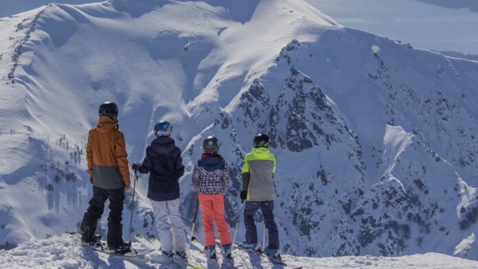 Ocupación extraordinaria: tras varios meses a la baja, Bariloche tuvo un récord de turistas que alivió en el sector turístico