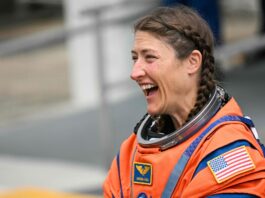 Christina Koch, astronauta de Artemis II: “No hay nada que te prepare para la impresionante sensación de ver tu planeta iluminado como si fuera de día”