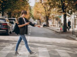 Caminar como parte de un juego: los usuarios de una app compiten para recibir café gratis y promociones en comercios