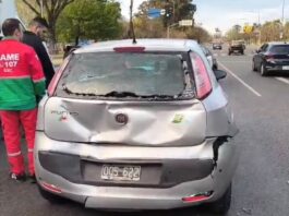 Choque entre dos autos dejó cinco personas asistidas en Palermo