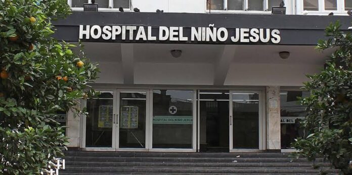 Jaldo dejó a familias de niños internados sin refugio frente al hospital