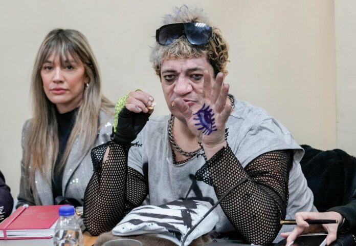 Chocó el Pity Álvarez en Chacarita