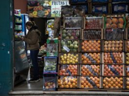 La confianza del consumidor subió 2,4% en septiembre, impulsada por los hogares de bajos ingresos