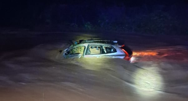 Un hombre murió tras ser arrastrado por un arroyo en las inundaciones en España
