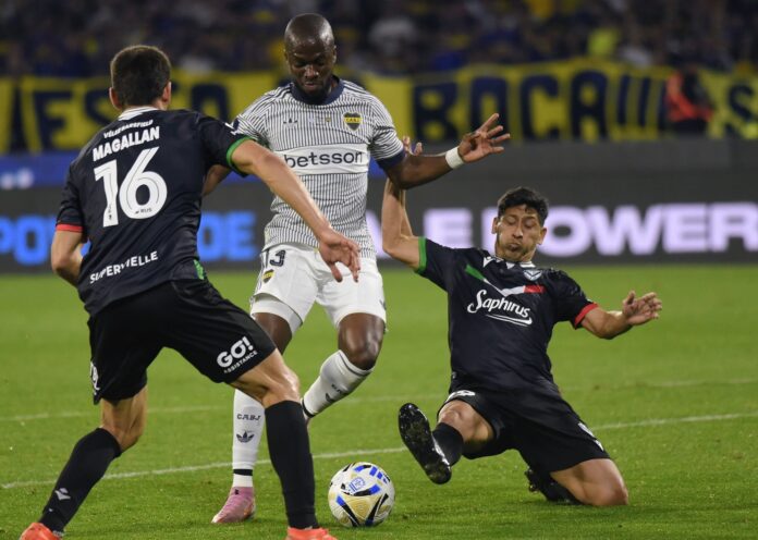 Vélez apeló el fallo del Tribunal de Disciplina y pidió que no se juegue Boca-Racing el domingo