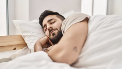 Esta es la fórmula ideal para lograr un descanso reparador para nuestro cerebro (y no pensar en nada)