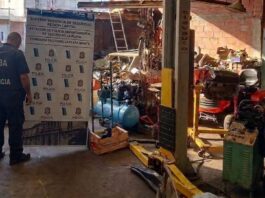 Clausuraron un taller clandestino en La Plata y secuestraron decenas de autopartes ilegales