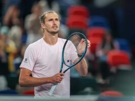 Zverev consiguió un sólido triunfo para meterse en las semifinales del Masters de Shanghái