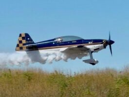 Un piloto murió tras el choque de dos avionetas en pleno vuelo en Uruguay