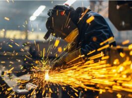 La industria volvió a caer en septiembre y no da señales de recuperación