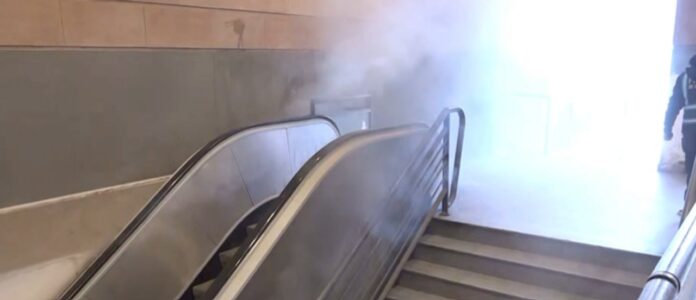 Se incendió una escalera mecánica en la estación de trenes de Constitución
