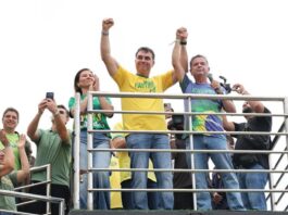 Elecciones en Brasil: Flávio Bolsonaro afirmó que el país “quiere un cambio”