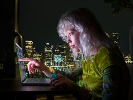 Apple rompe su propio tabú y presenta la primera MacBook Pro con pantalla táctil
