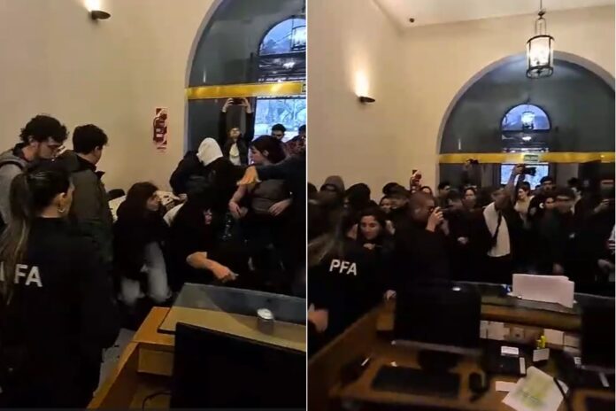 Estudiantes ingresaron a la Secretaría de Educación e hicieron una “sentada” para exigir por el financiamiento universitario