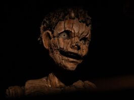 Pinocho sin cuerdas: la versión más oscura del clásico infantil encuentra el equilibrio entre el horror y el humor