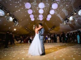 Tuvieron un regalo de bodas cerrado durante 13 años: la insólita sorpresa que encontraron al abrirlo