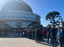 Convocan a un abrazo humanitario en el Planetario para terminar con las divisiones globales