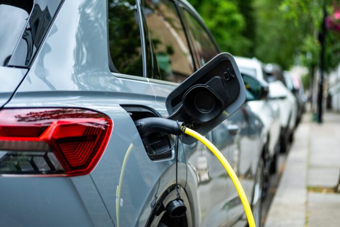En Illinois: reembolsos de hasta US$4000 por comprar autos eléctricos que se pueden solicitar hasta el 31 de diciembre