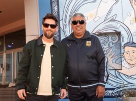 La nostálgica bienvenida “con estilo” que le dio Chiqui Tapia a Messi en su llegada a Ezeiza