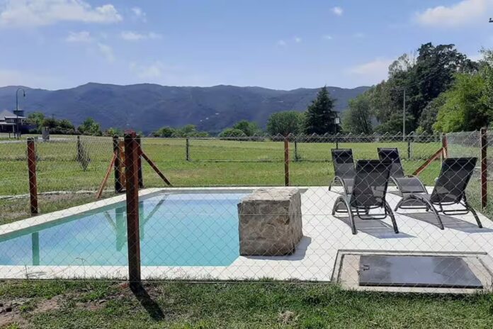 Murió un niño de tres años en Córdoba tras ser encontrado en la pileta de su casa