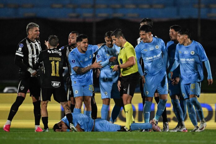 Atlético Mineiro sufrió ante Montevideo City, pero se clasificó a la final de la Sudamericana contra Boca