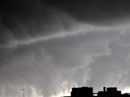 ¿A qué hora llegan las tormentas y para cuándo se espera lo peor de las lluvias en La Plata?